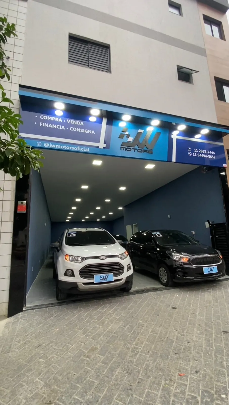 Fachada da loja  JW MOTORS - São Paulo - SP