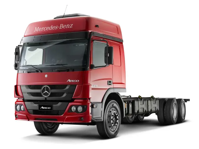 Carro Mercedes-Benz Atego 2020 2430/54 6X2 E5