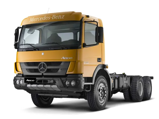 Carro Mercedes-Benz Atego 2020 2730K/36 6X4