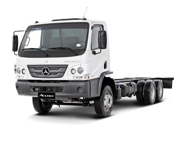 Carro Mercedes-Benz Accelo 2020 1316/46 6X2ES