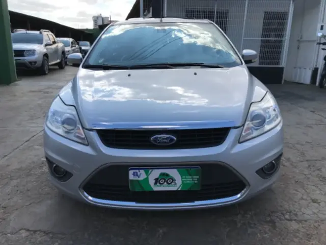 Carro Ford Focus Sedan 2012 GLX 2.0 16V (Flex)