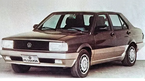 Marca aproveitou exposição em 1983 para apresentar seu protótipo cheio de tecnologias, com motor de Golf GTi, start-stop e até suspensão regulável