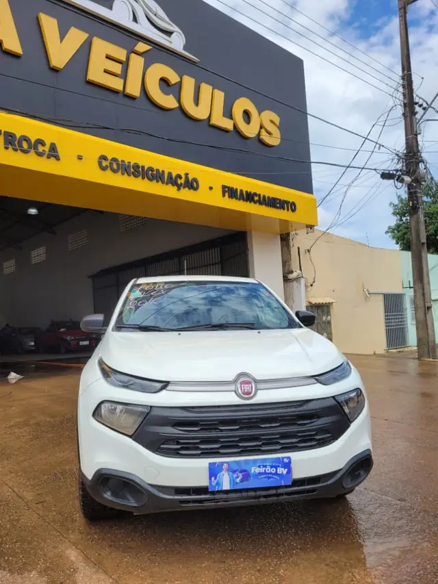 Carro Fiat Toro 2021 Endurance 1.8 MT5 FLEX 4P