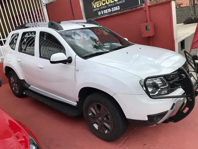 Carro Renault Duster 2017 2.0 16V Dakar II 4x4 (Flex)