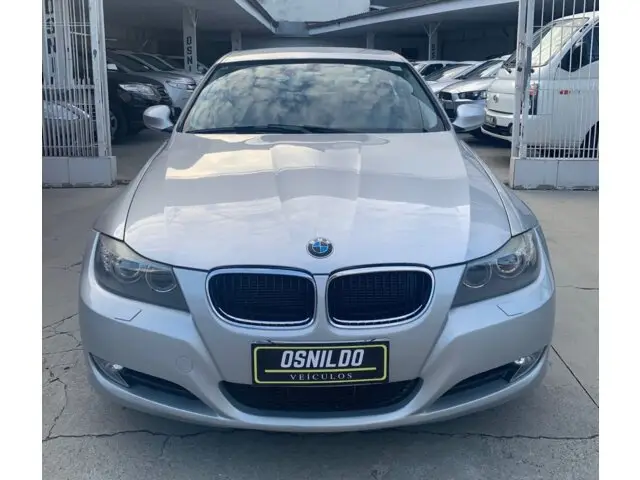 Carro BMW 320i 2011 320i Top 2.0 16V