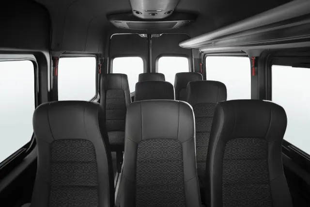 Carro Mercedes-Benz Sprinter 2021 VAN 516 CDI 17+1 (lugares) K53A UP1