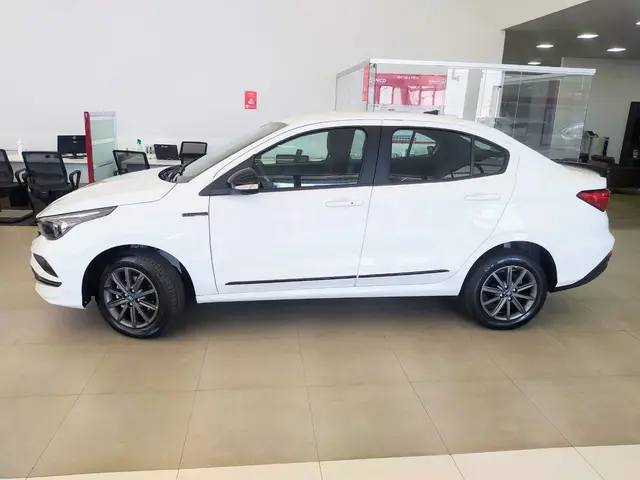 Carro Fiat Cronos 2023 Drive 1.3 (Flex) MT