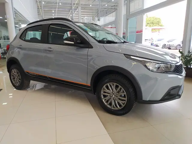 Carro Fiat Argo 2023 Trekking 1.3 (Flex)