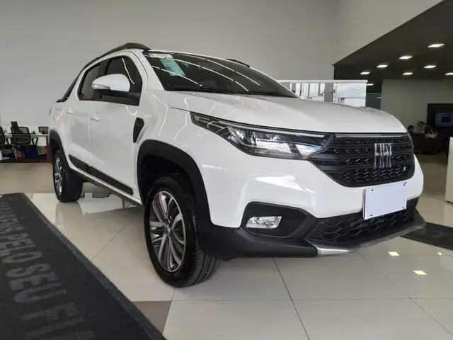 Carro Fiat Strada 2023 Volcano 1.3 CD AT (Flex)