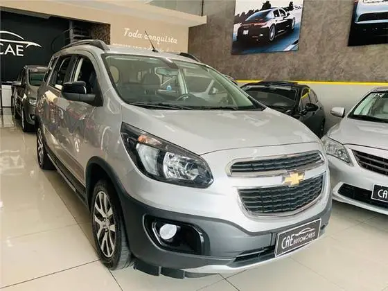 Carro Chevrolet Spin 2018 Activ 1.8 (Flex) (Aut)