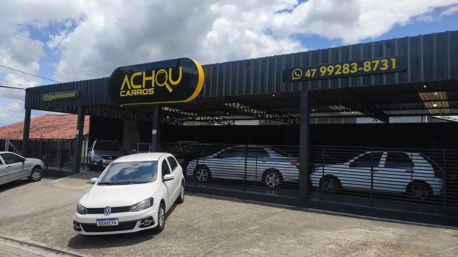 Fachada da loja ACHOU CARROS  - Blumenau - SC