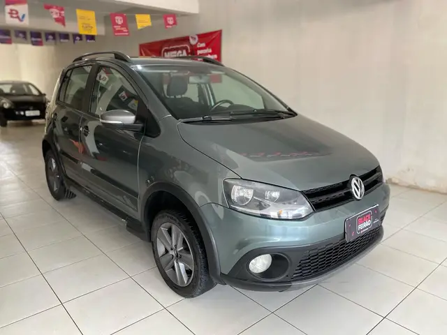 Carro Volkswagen CrossFox 2012 1.6 VHT (Flex)