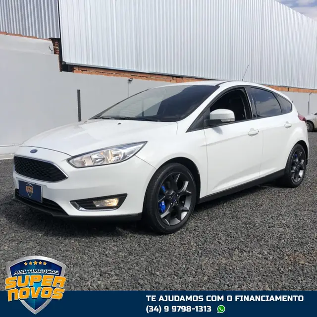 Carro Ford Focus Sedan 2016 SE Plus 2.0 PowerShift