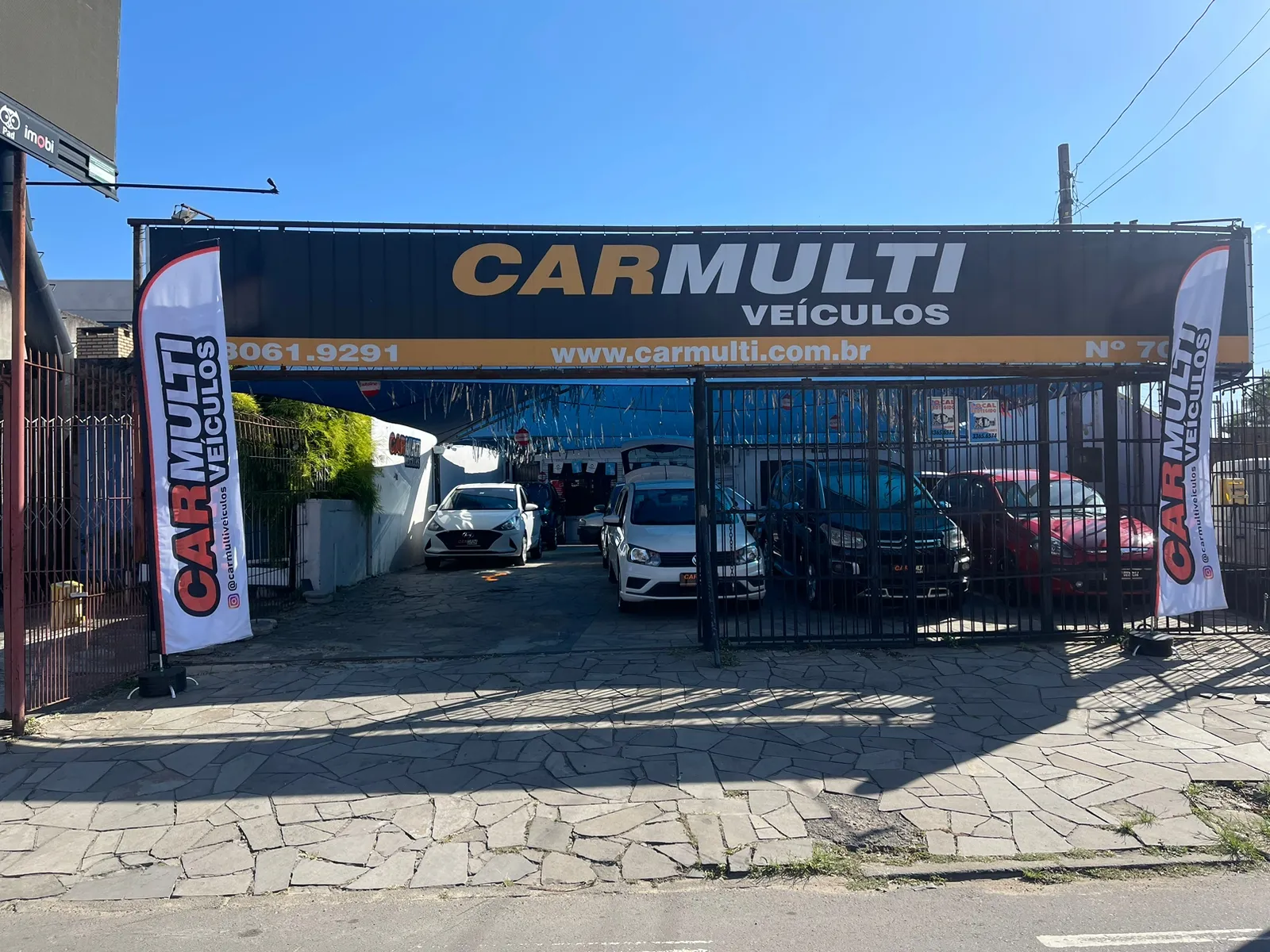 Fachada da loja Veículos à venda em CARMULTI  - Porto Alegre - RS | Mobiauto