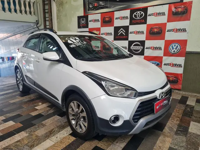Carro Hyundai HB20X 2018 Style 1.6 (Flex)