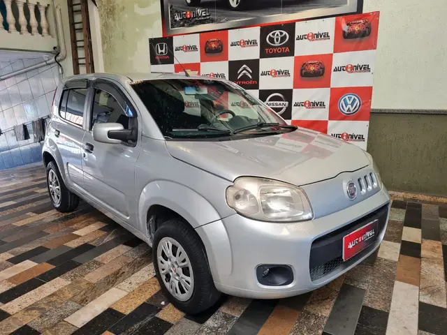 Carro Fiat Uno 2012 Vivace 1.0 8V (Flex) 2p