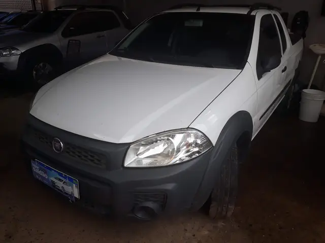 Carro Fiat Strada 2015 Working 1.4 (Flex) (Cabine Estendida)
