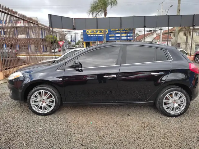 Carro Fiat Bravo 2012 Absolute 1.8 16V Dualogic (Flex)