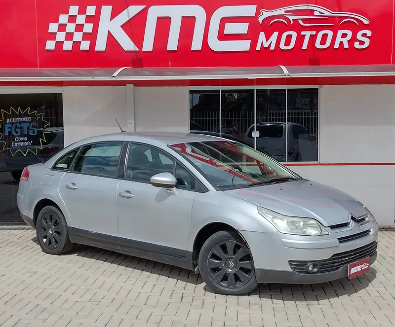 Citroën C4 Pallas GLX 2.0 16V (flex) (aut)