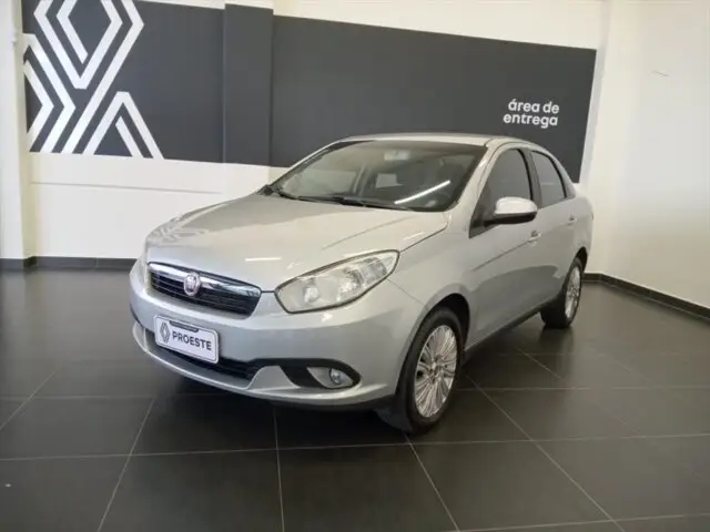 Carro Fiat Grand Siena 2018 Essence 1.6 16V (Flex)