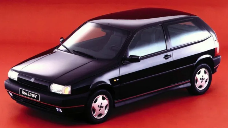 Fiat Tipo: o polêmico hatch italiano que incendiou o mercado dos anos 90