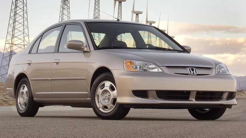 Honda Civic já era híbrido há 20 anos e rodava quase 30 km/l de gasolina