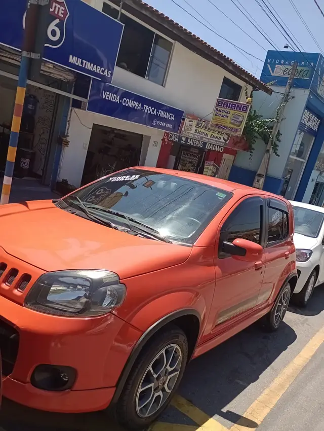 Carro Fiat Uno 2014 Sporting 1.4 8V (Flex) 4p