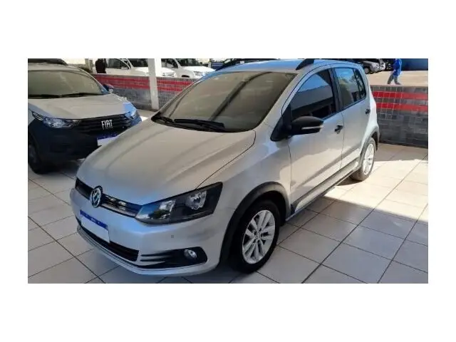 Carro Volkswagen Fox 2016 1.0 TEC Comfortline (Flex)