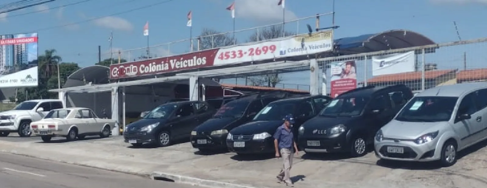 Fachada da loja Veículos à venda em COLÔNIA VEICULOS - Jundiaí - SP | Mobiauto