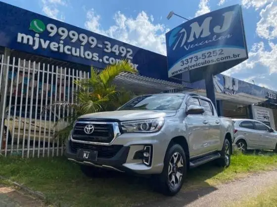 Carro Toyota Hilux Cabine Dupla 2019 Hilux 2.8 TDI CD SRX 50th 4x4 (Aut)