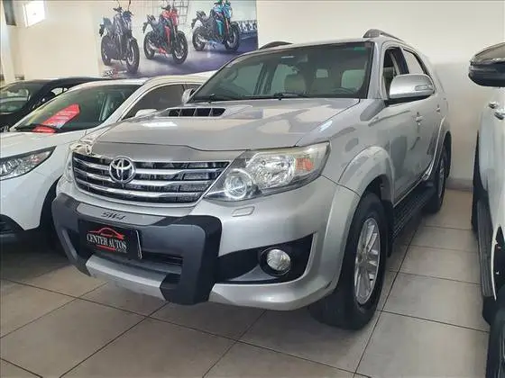 Toyota SRV 3.0 TDI 4X4 (5 Lugares)