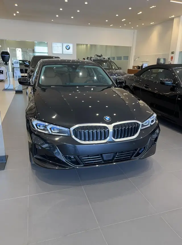 Carro BMW 320i 2023 Sport GP 2.0 Turbo (Aut.)