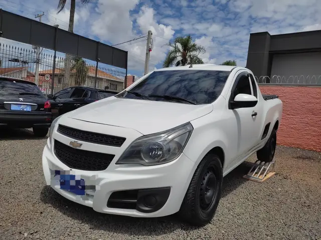 Carro Chevrolet Montana 2014 LS 1.4 (Flex)