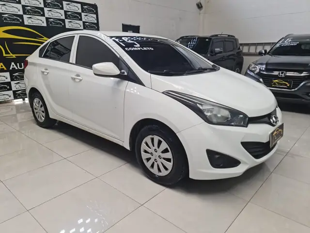 Carro Hyundai HB20S 2015 1.0 Comfort Plus (Flex)