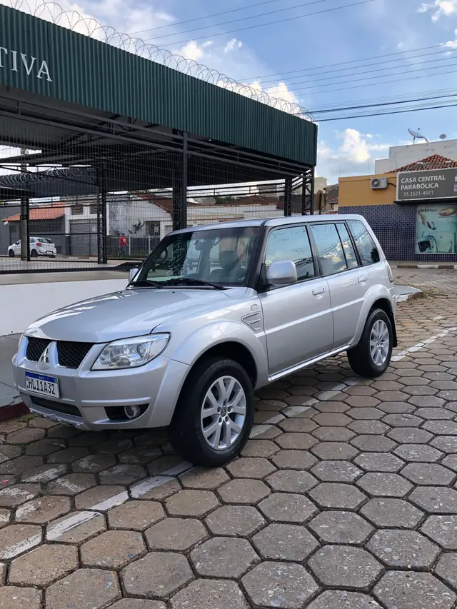 Carro Mitsubishi Pajero TR4 2010 2.0 16V (flex)
