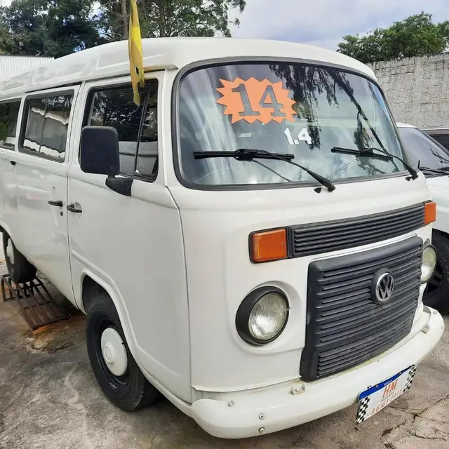Carro Volkswagen Kombi Furgão 2014 Kombi Furgao 1.4 (Flex)