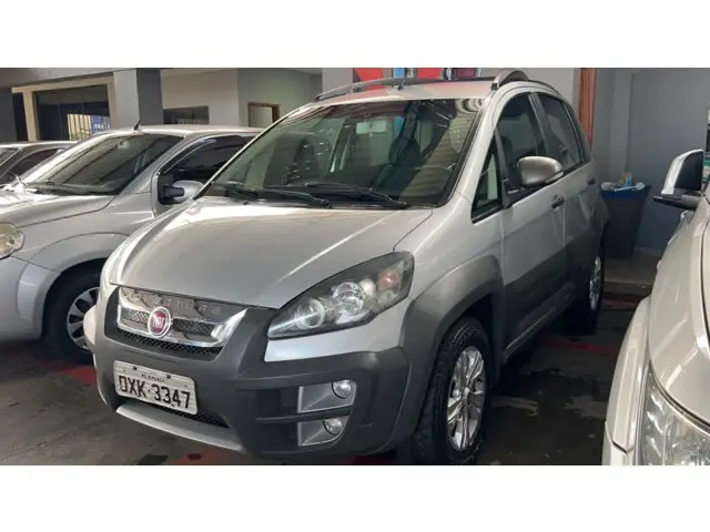 Fiat Idea Adventure 1.8 16V E.TorQ (Flex)