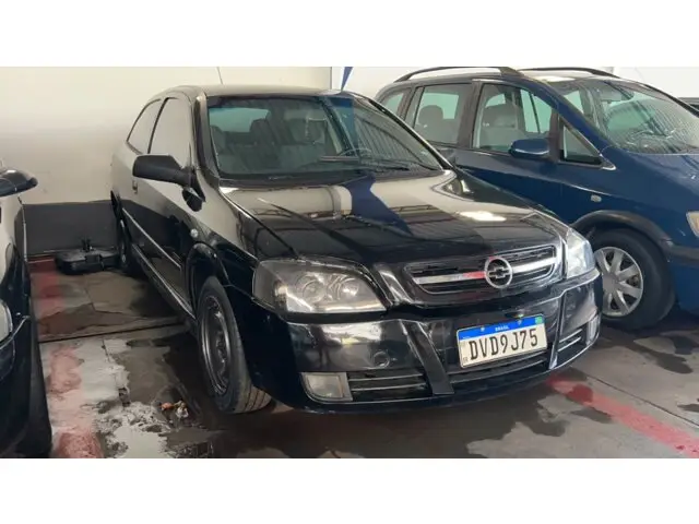 Chevrolet Astra Hatch Advantage 2.0 (Flex)