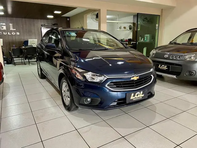 Carro Chevrolet Onix 2020 1.0 Joy SPE/4