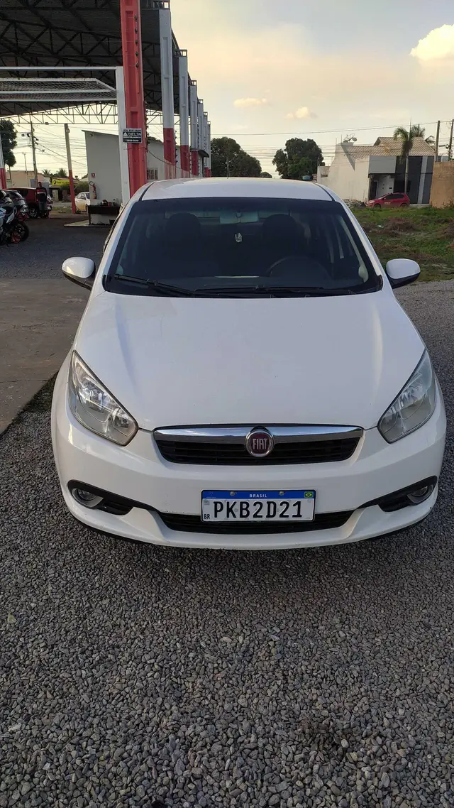 Carro Fiat Grand Siena 2016 Evo Attractive 1.4 8V (Flex)