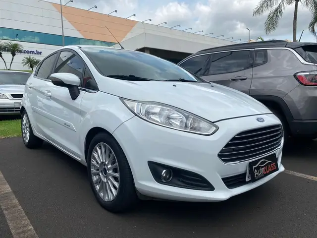 Carro Ford New Fiesta Hatch 2016 New Fiesta Titanium 1.6 16V PowerShift