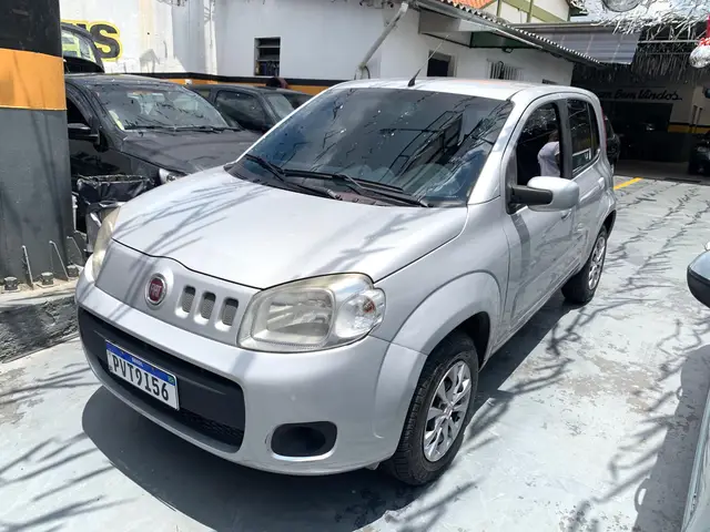 Carro Fiat Uno 2015 Way Celeb. 1.0 8V (Flex) 4p