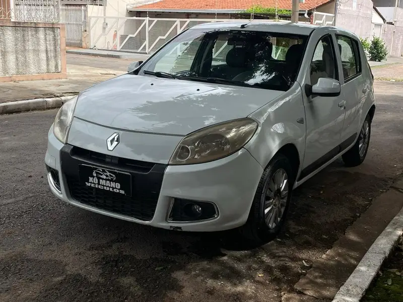 Renault Sandero Privilège 1.6 8V Hi-Torque (flex)
