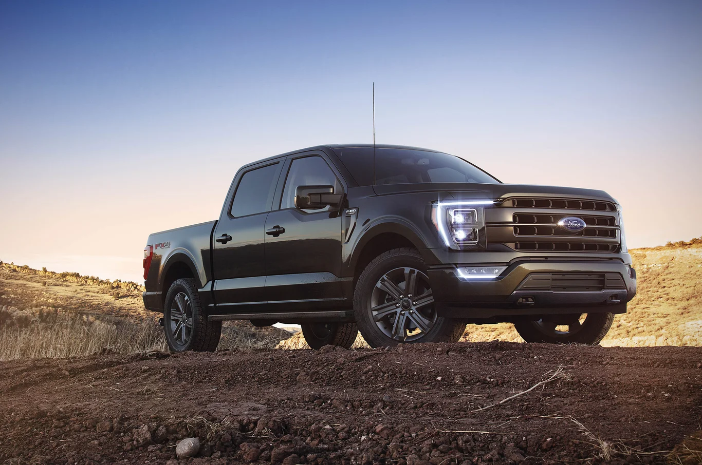 Ford F-150 Lariat Black 5.0 (Aut.)