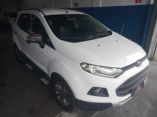 Carro Ford EcoSport 2014 Ecosport Freestyle Plus 1.6 16V (Flex)