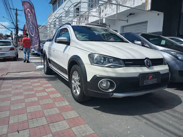 Carro Volkswagen Saveiro 2015 Cross 1.6 16v MSI CE (Flex)