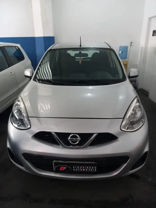 Carro Nissan March 2017 1.0 12V S (Flex)