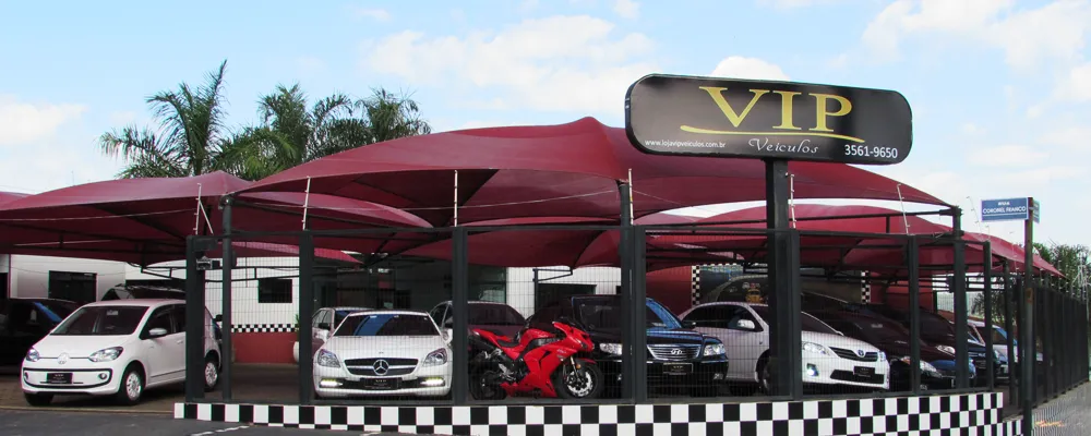 Fachada da loja VIP VEICULOS - Pirassununga - SP