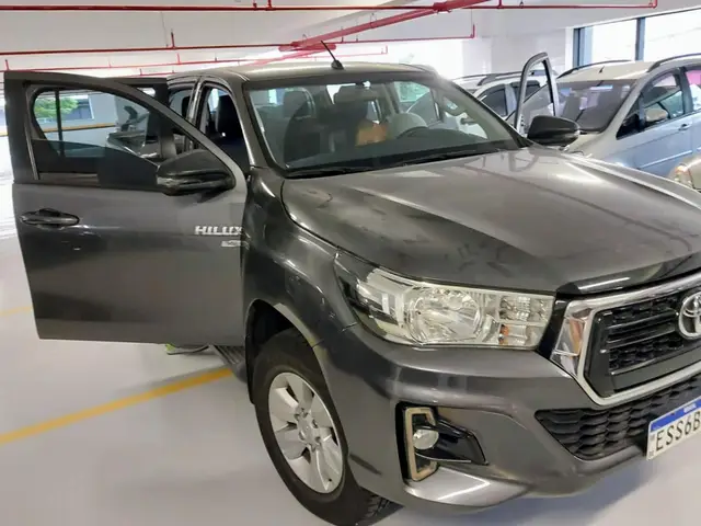 Carro Toyota Hilux Cabine Dupla 2020 Hilux 2.7 SR CD 4x2 (Flex) (Aut)