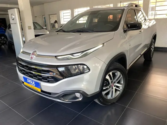Carro Fiat Toro 2018 Volcano 2.0 diesel AT9 4x4